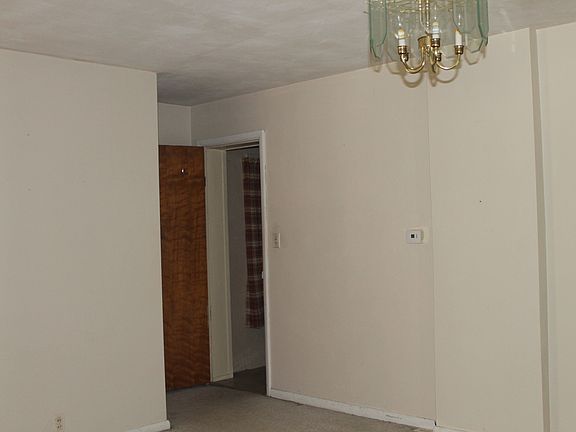 3rd image of 616 Washington Ave