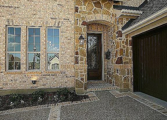 2nd image of 401 Sir Torin Ln