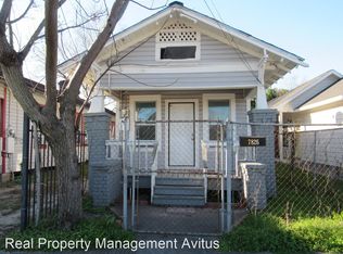 7826 Sherman St, Houston, TX 77012