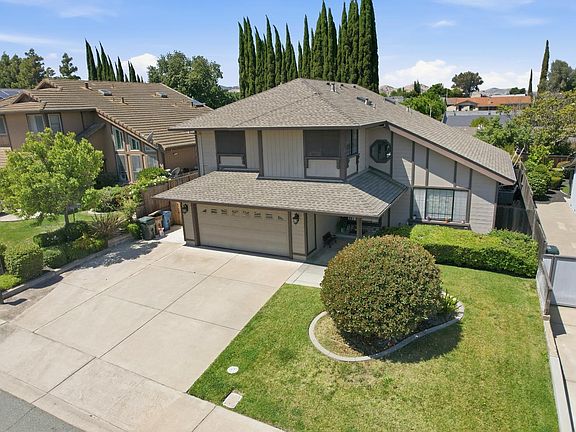4th image of 3924 Cinnabar St