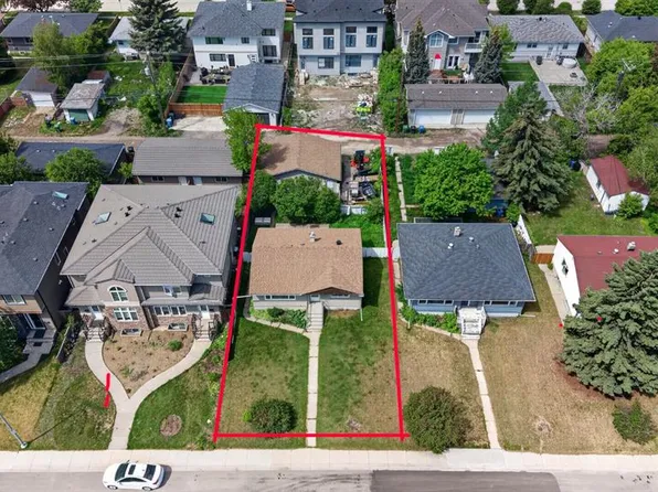 2827 N 23a St NW, Calgary, AB T2M 3Y6