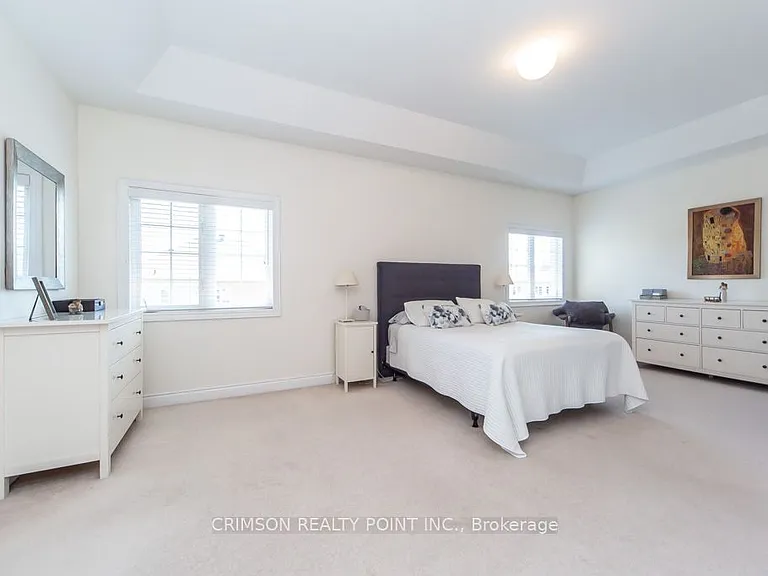 2304 Canterbury Cres — Photo 26
