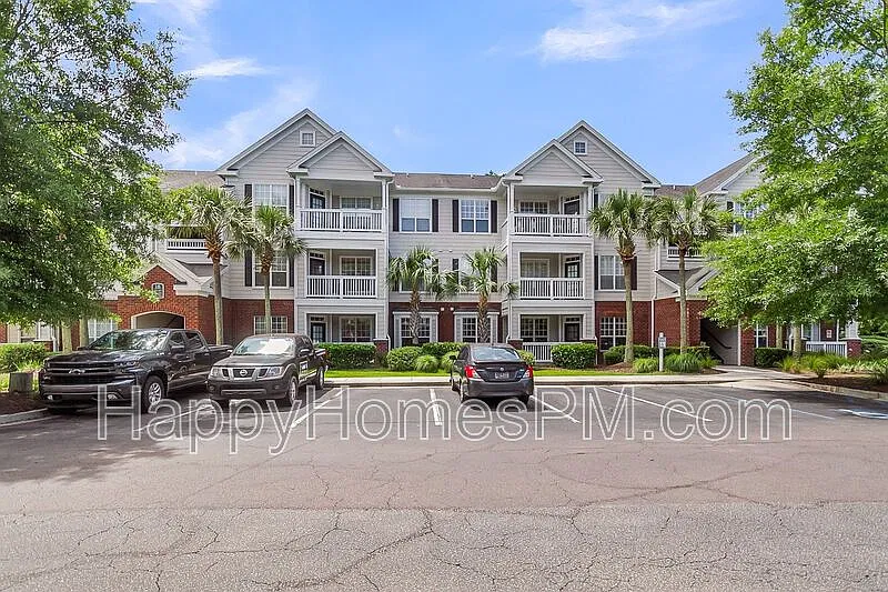 1 bed, 1.0 bath, 621 sqft, $1,900 — Photo 2