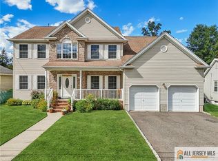 150 Carolyn Ave, Colonia, NJ 07067