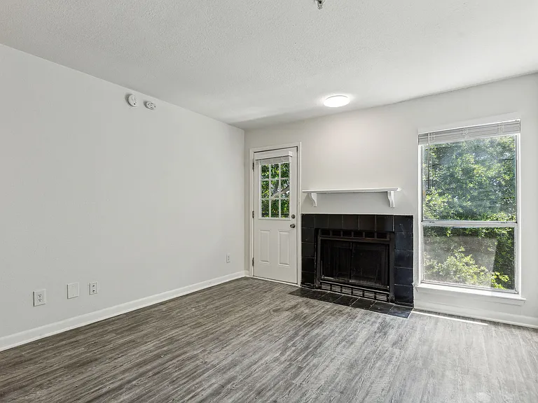 Greenville East — Photo 24