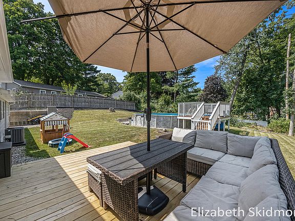 5th image of 311 Bingham Ct NW