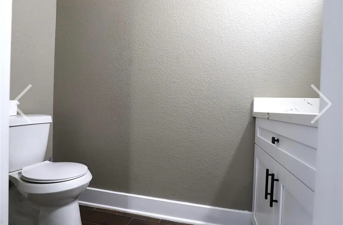 3 bed, 2.5 bath, 2500 sqft, $2,300 — Photo 3