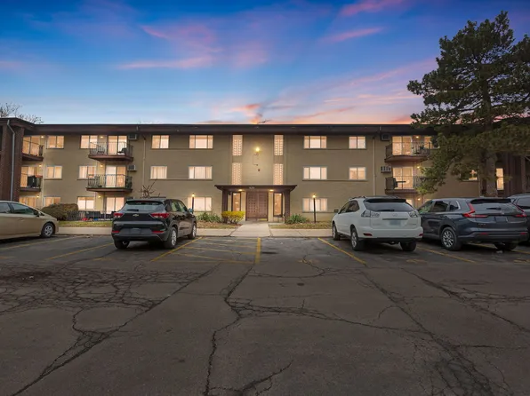 525 S Cleveland Ave APT 208, Arlington Heights, IL 60005