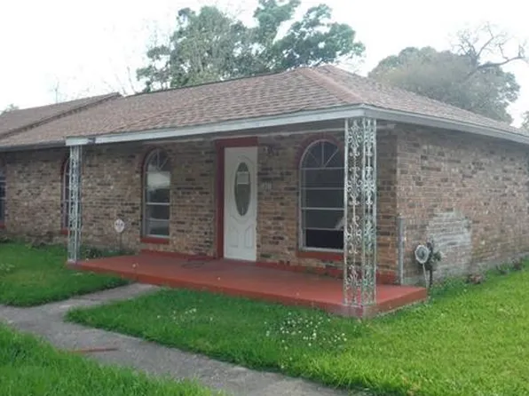 5801 Glasco Dr, Marrero, LA 70072