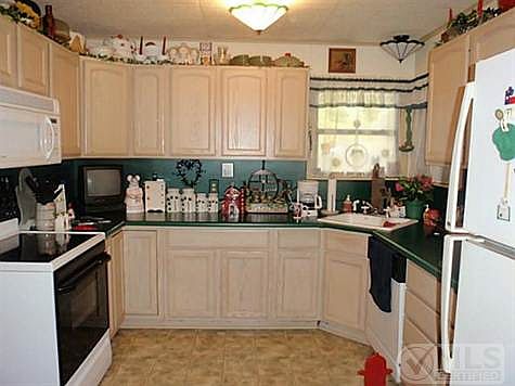 3rd image of 602 Briarwood St