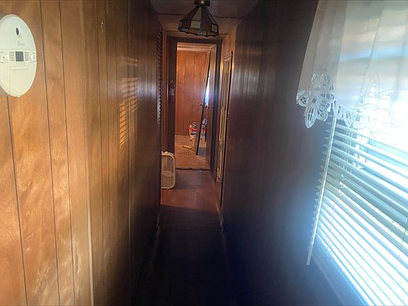 3rd image of 340 E Elmwood Ave