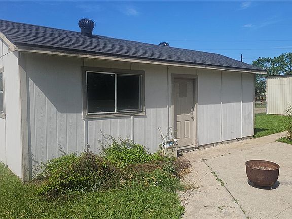 3rd image of 3931 Allen Rd