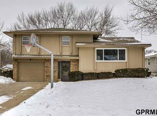 6110 S 151st Ave, Omaha, NE 68137