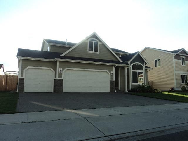 1st image of 1303 Daffodil Ave NE