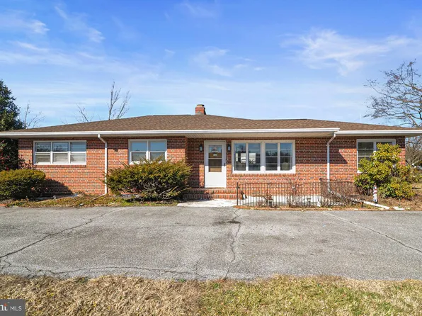 17 Manor Dr, Dover, DE 19901