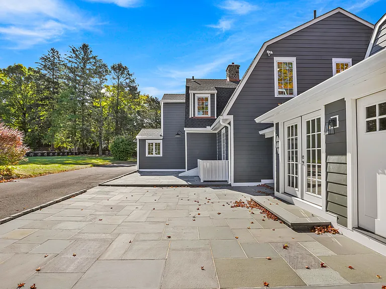 849 Lake Ave — Photo 49