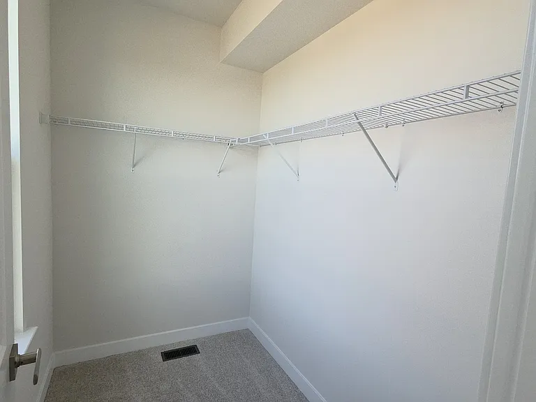 7966 Williamson Blvd — Photo 37