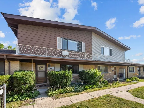 8713 N National Ave, Niles, IL 60714