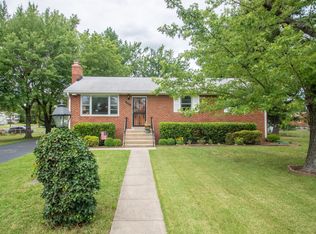 7800 Putnam Ln, Forestville, MD 20747