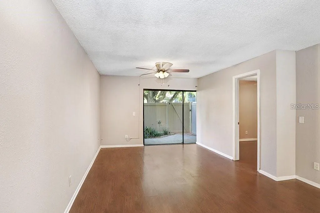 2 bed, 1.0 bath, 817 sqft, $1,500 — Photo 4