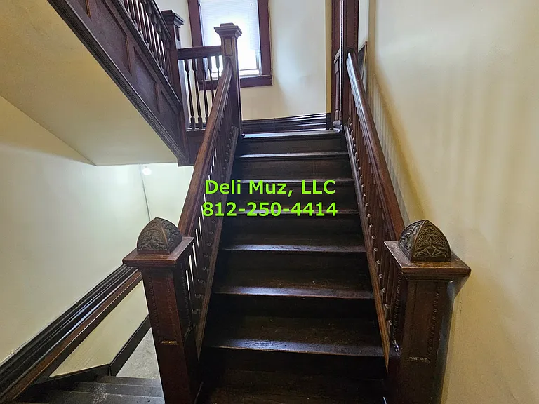 305 Washington Ave #4 — Photo 4
