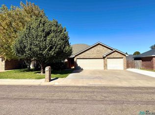 2112 Howard Cowper Dr, Clovis, NM 88101