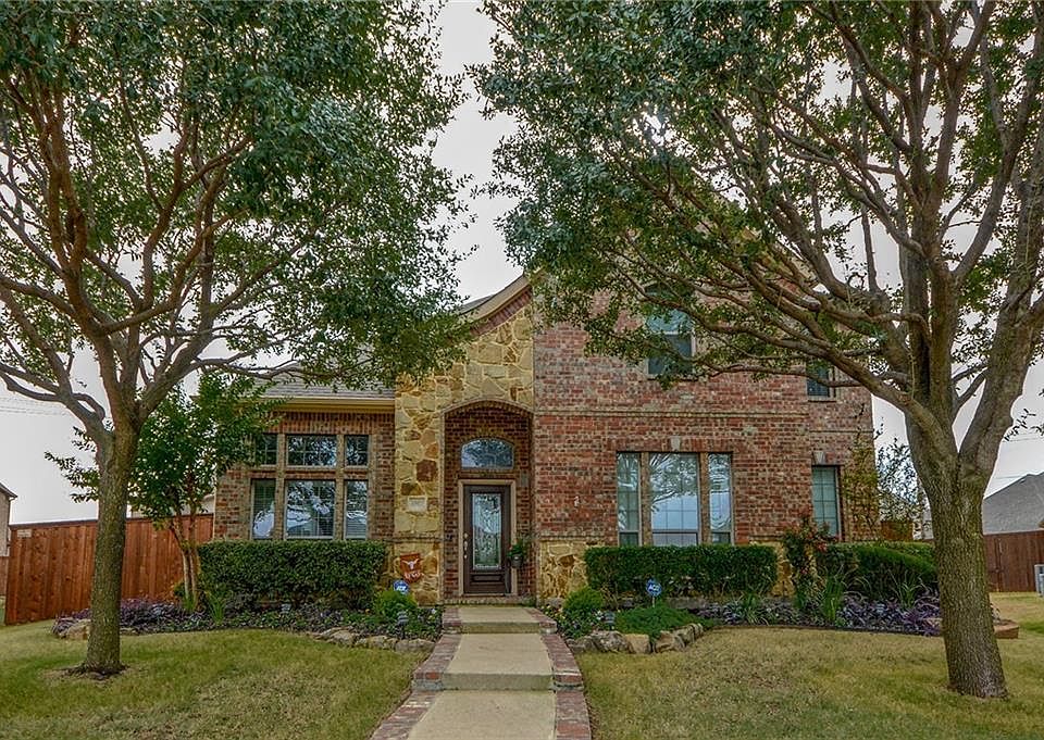 1st image of 1001 Southhampton Dr