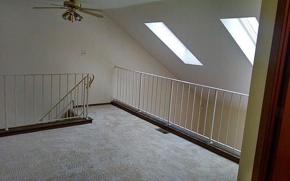 3rd image of 1457 N Driftwood Ave