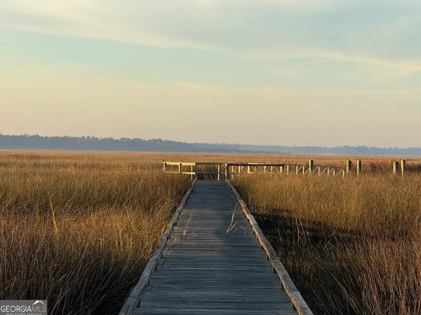 1077 Greenwillow Dr, Saint Marys, GA 31558