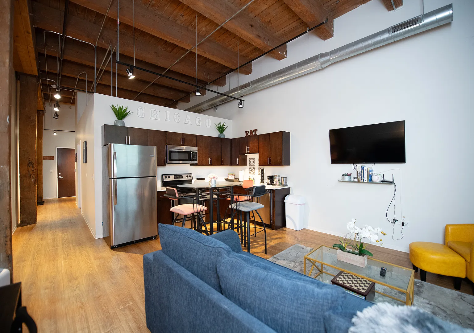 1 bed, 750 sqft, $1,950 — Photo 2