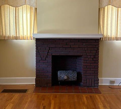 4th image of 3927 Delmar Ave