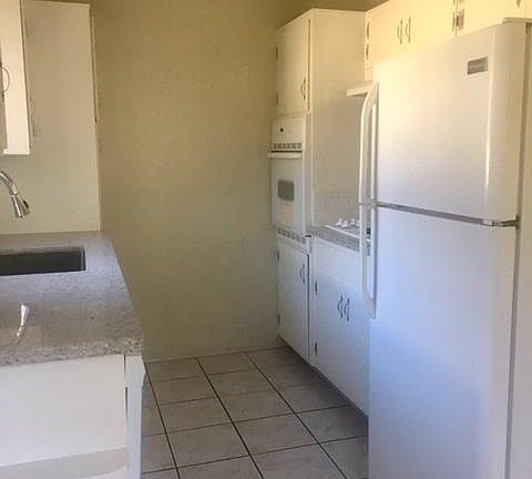 2nd image of 824 Blair Ave APT 3