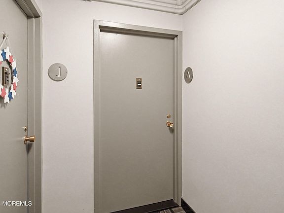 4th image of 135 Montgomery Street #21A