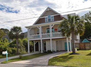 1511 Searay Ln, Carolina Beach, NC 28428