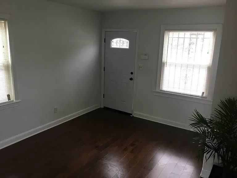 1441 Holbrook St NE — Photo 2