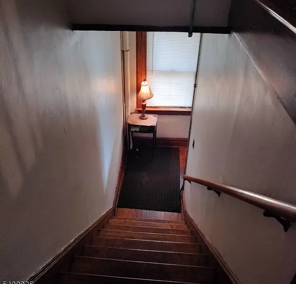 41 Watson Ave — Photo 3