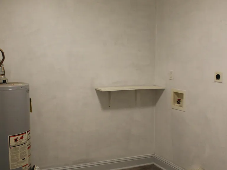 218 Alverado Dr — Photo 6