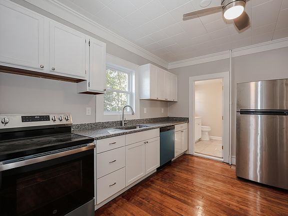 4th image of 107 Arlington St Unit A