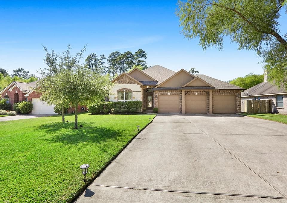 1st image of 32919 Greenfield Forest Dr