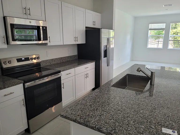 10814 Fort White Ct #10814 — Photo 13