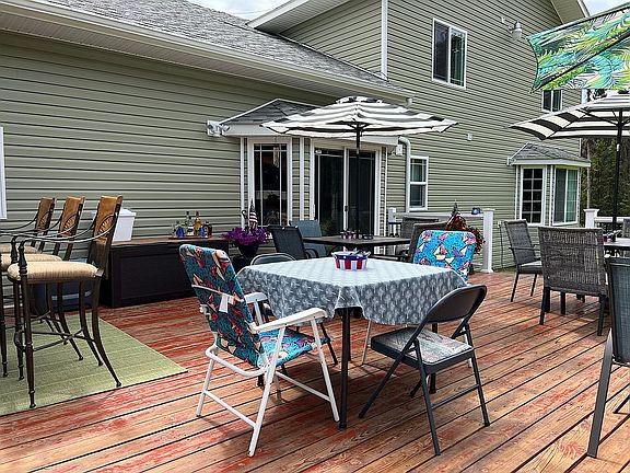 Back deck entertaining area