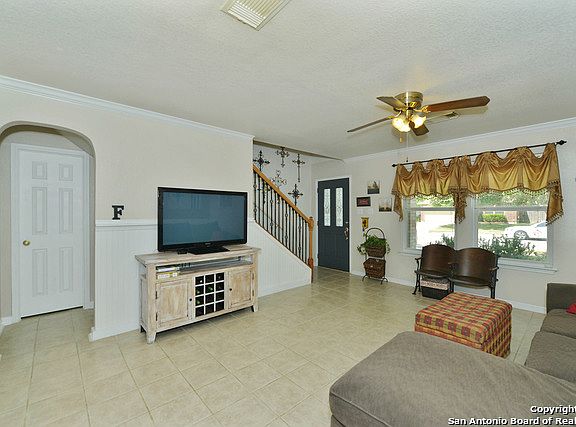 3rd image of 16228 Ike Ln