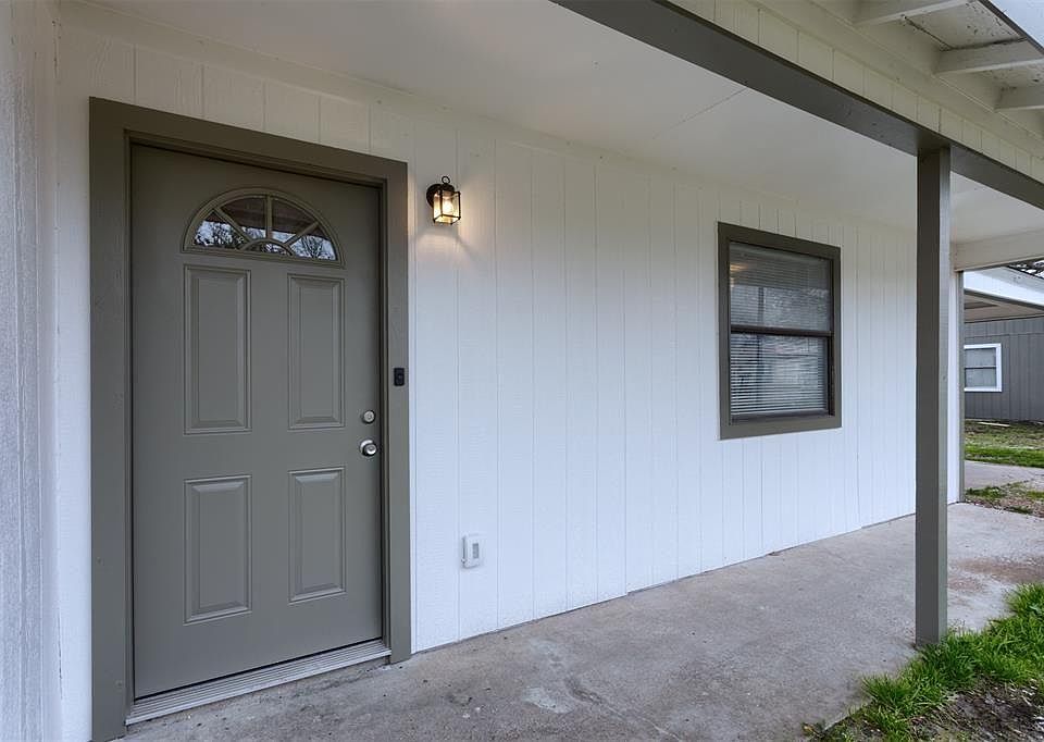 1st image of 501 Oak St #1
