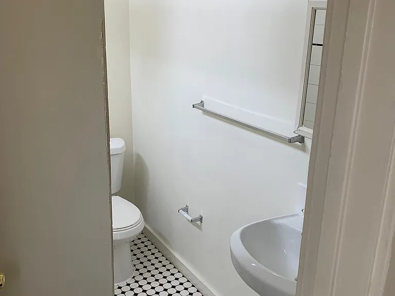 546 Cedar Ave #B — Photo 20