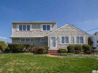 1703 Michael William Rd, Merrick, NY 11566