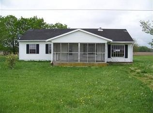 699 Polk Rd, Sabina, OH 45169
