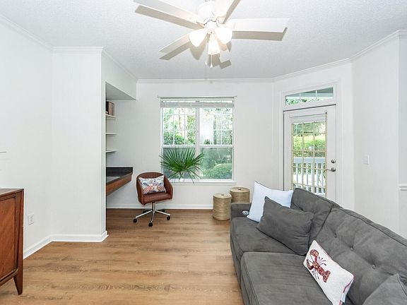 5th image of 45 Sycamore Ave APT 1414
