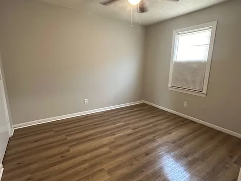 119A Calvin Ct — Photo 4