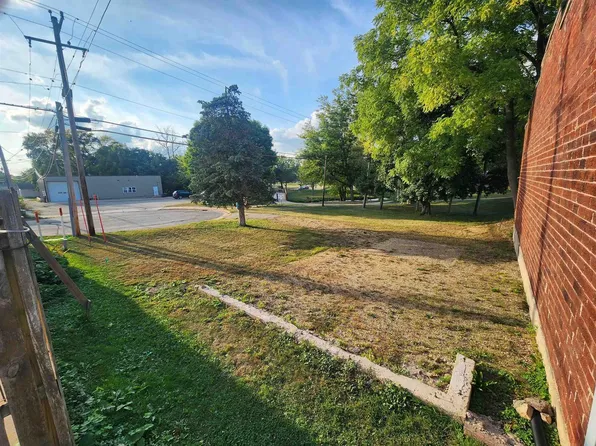 14 North Vine Street #1, Belleville, WI 53508