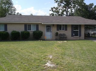 1102 S Cedar St, Stuttgart, AR 72160
